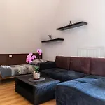 Brzoza W Centrum Zakopanego * Закопане